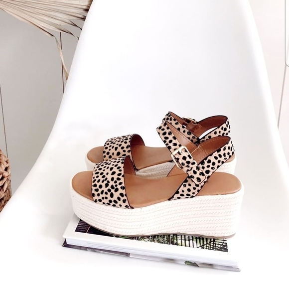 Shoes - 🚨//Mis Amores Collection// Leopard Espadrille